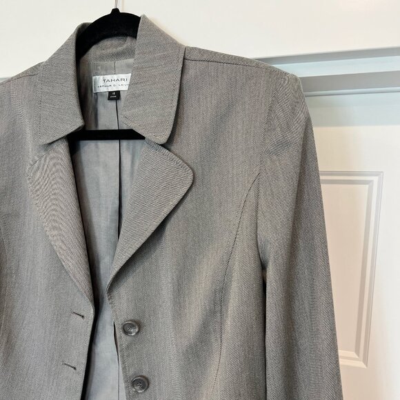 Tahari Arthur S. Levine Gray 2-Piece Suit Set – Blazer & Pants, Size 16 - Picture 4 of 11
